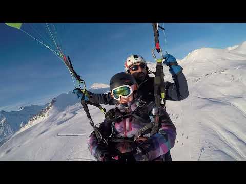 Paragliding in Gudauri • პარაგლაიდინგი გუდაურში